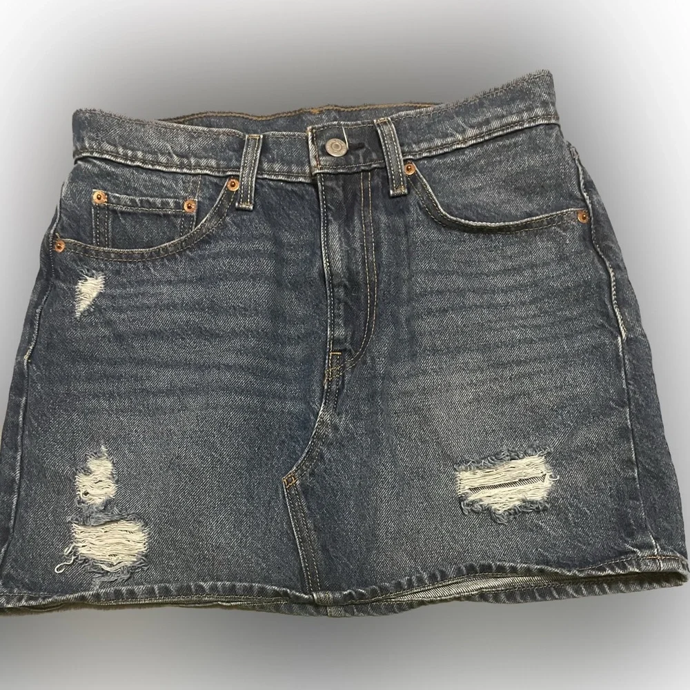 Levis Denim Mini Skirt - Picture 2 of 5